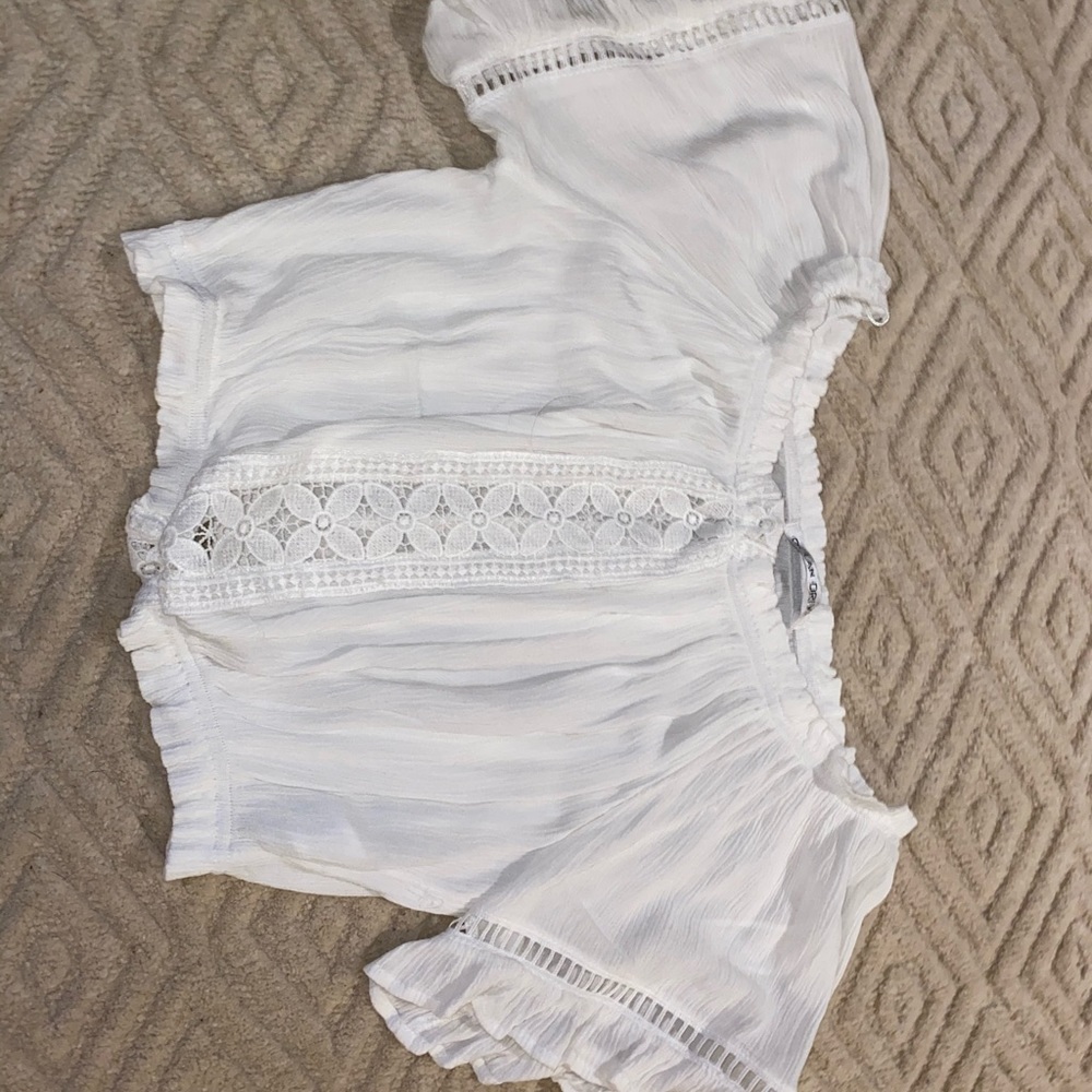 White off shoulder crop top